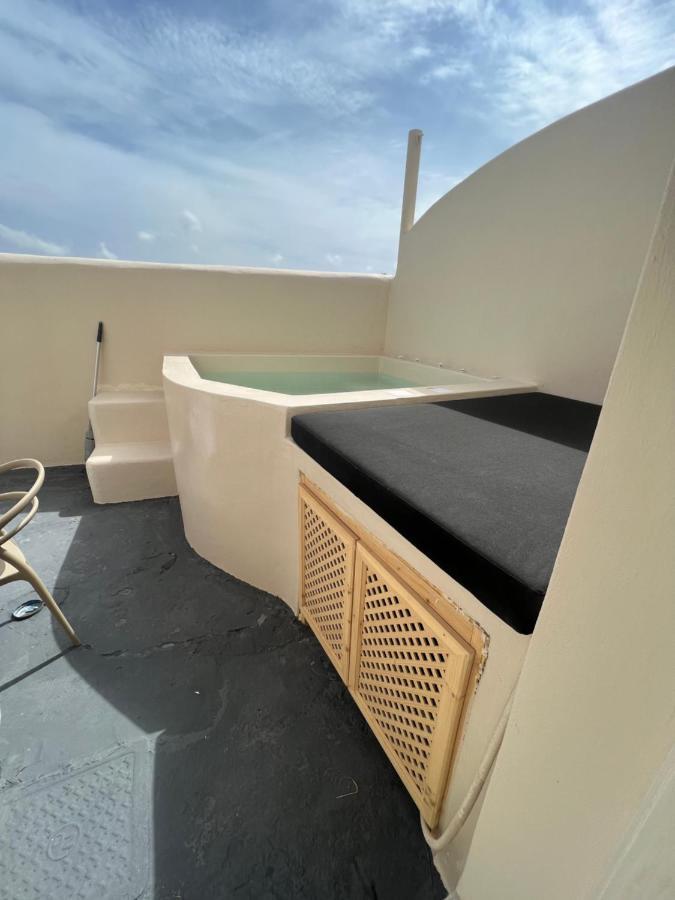 Blackrock Suites Karterados  Exterior photo